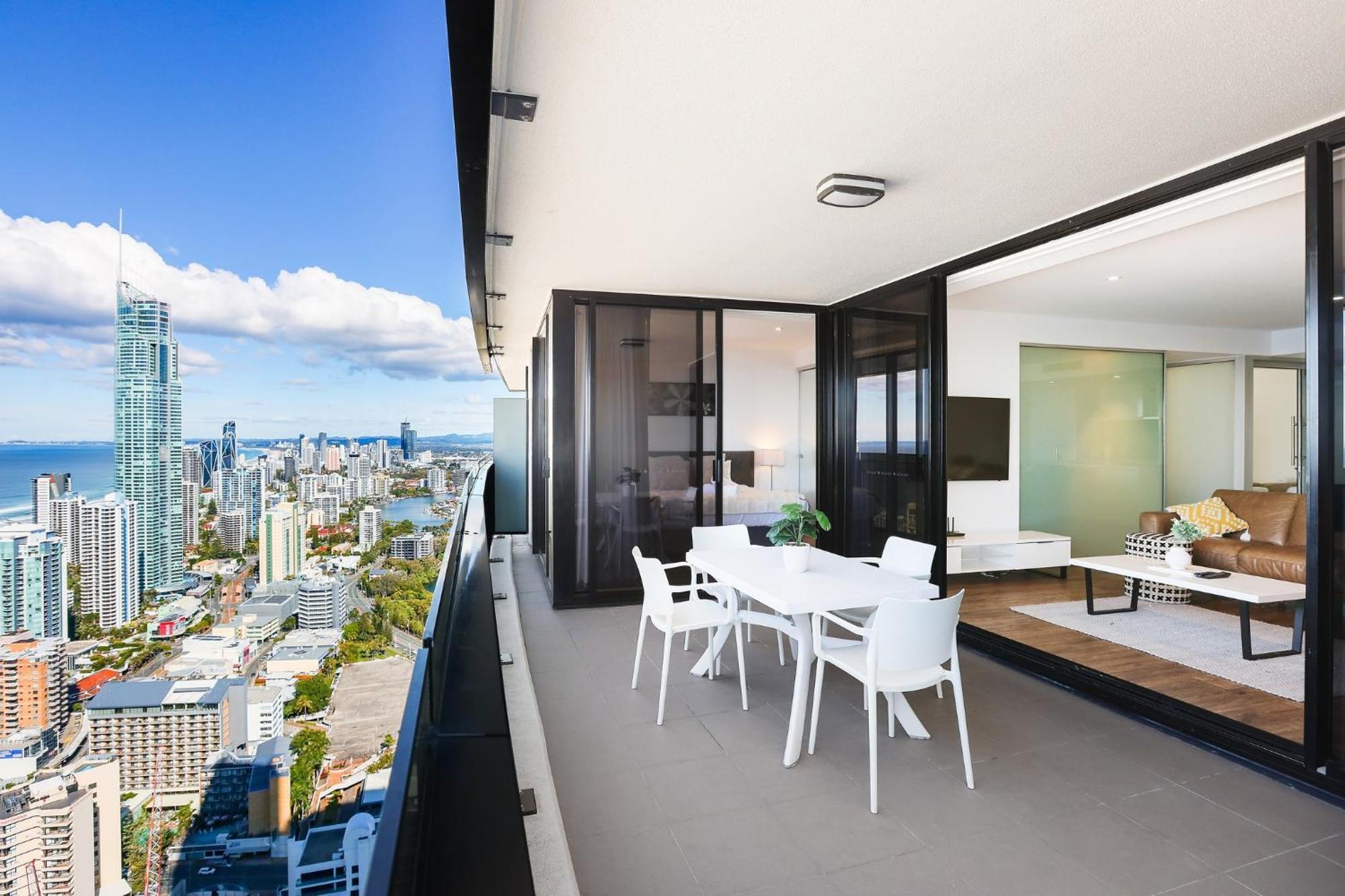 Circle On Cavill 2, 3, 4 & 5 Bedroom Skyhomes & Sub Penthouses By Gold Coast Holidays Exterior foto